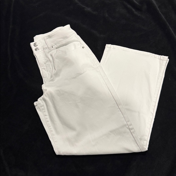 White Wide-Leg Pants::The Size 16 Has Tags And The Size 10 NWOT 30.5 length - Picture 7 of 8